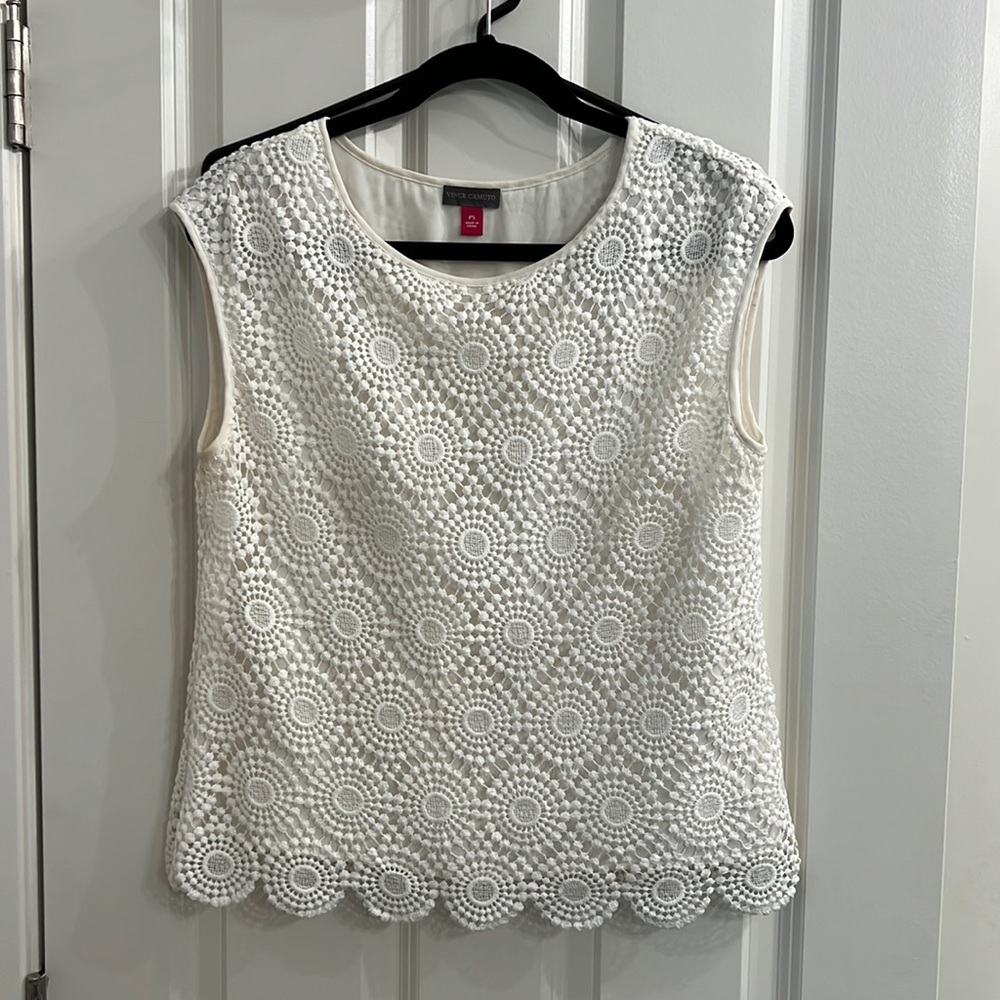 Vince Camuto sleeveless creme lace top